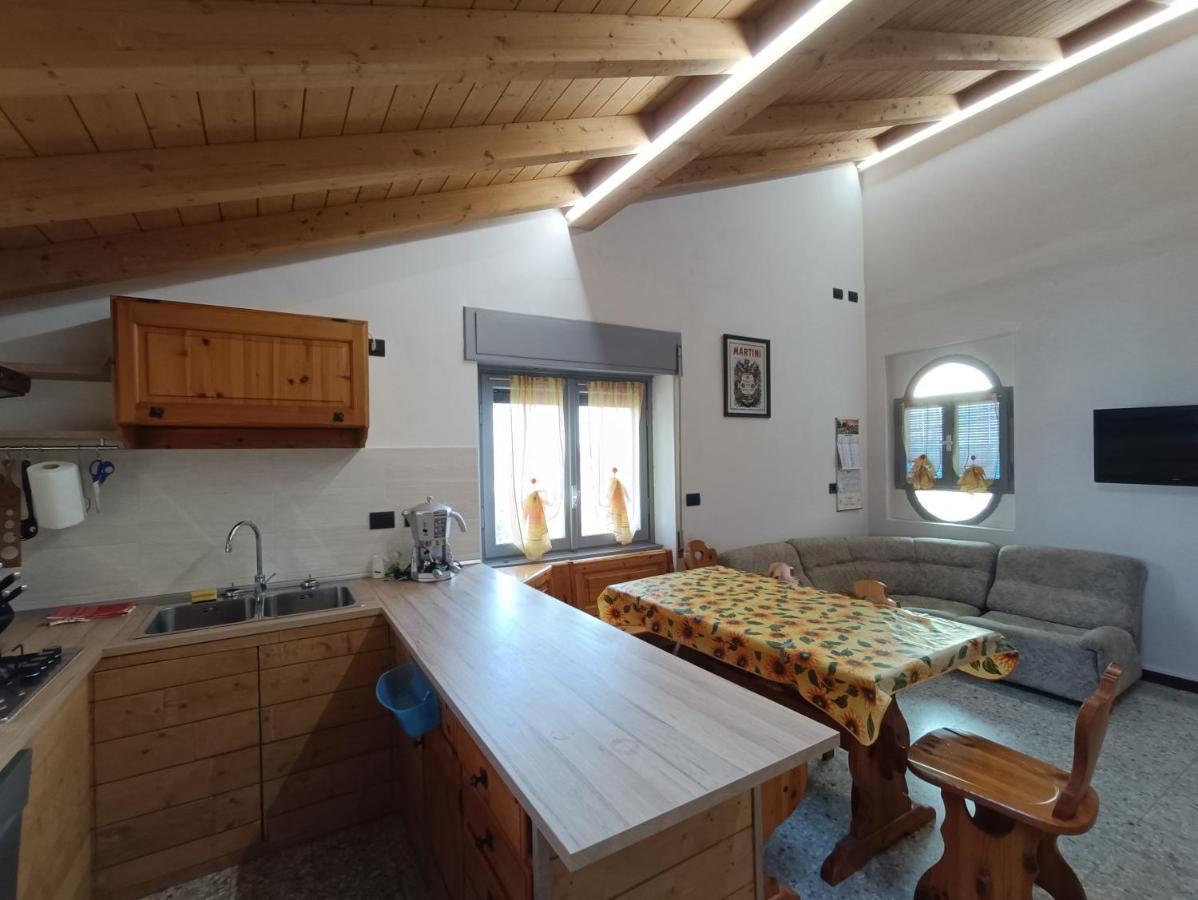 Casa Le Fornaci Lägenhet Ispra Exteriör bild